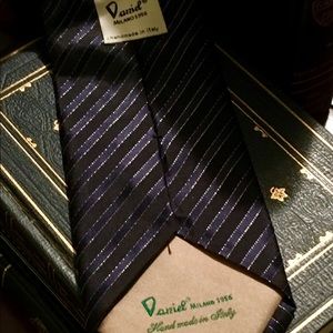 Daniel of Milano Italy Hand Made Silk Neck Tie